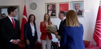 AK Parti ve CHP Heyetleri Bayramlaştı