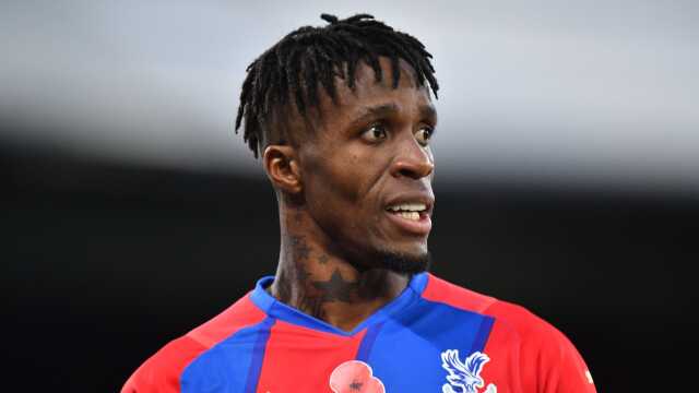 Rüya transfer an meselesi! Dünyaca ünlü futbolcu Zaha, Fenerbahçe'ye yeşil ışık yaktı Rüya transfer an meselesi! Dünyaca ünlü futbolcu Zaha, Fenerbahçe'ye yeşil ışık yaktı