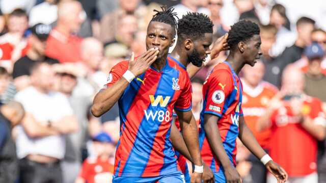 Rüya transfer an meselesi! Dünyaca ünlü futbolcu Zaha, Fenerbahçe'ye yeşil ışık yaktı Rüya transfer an meselesi! Dünyaca ünlü futbolcu Zaha, Fenerbahçe'ye yeşil ışık yaktı