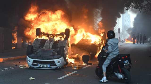 Macron'un en zor sınavı! Protestoları yatıştırmak için özel kuvvetleri sahaya sürüyor