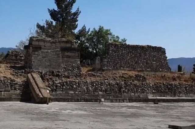 Arkeologlar Meksika'da Ölü Rahipler Çıkardı, Cehennem Kapısı Keşfedildi Arkeologlar Meksika'da Ölü Rahipler Çıkardı, Cehennem Kapısı Keşfedildi