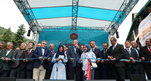 Cumhurbaşkanı Erdoğan'dan Kılıçdaroğlu'na Çipras göndermesi: Sen tüm seçimleri kaybettin, hala burada duruyorsun Cumhurbaşkanı Erdoğan'dan Kılıçdaroğlu'na Çipras göndermesi: Sen tüm seçimleri kaybettin, hala burada duruyorsun