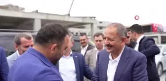 Bakanlar Özhaseki ve Bak, yapımı süren Abdi İpekçi Spor Kompleksi'ni inceledi