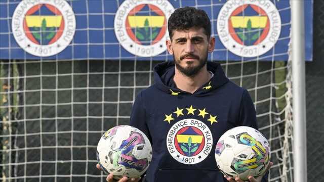 Bonservis bedeliyle kulüp tarihine geçen Fenerbahçeli Samet Akaydin'e Çaykur Rizespor talip oldu Bonservis bedeliyle kulüp tarihine geçen Fenerbahçeli Samet Akaydin'e Çaykur Rizespor talip oldu