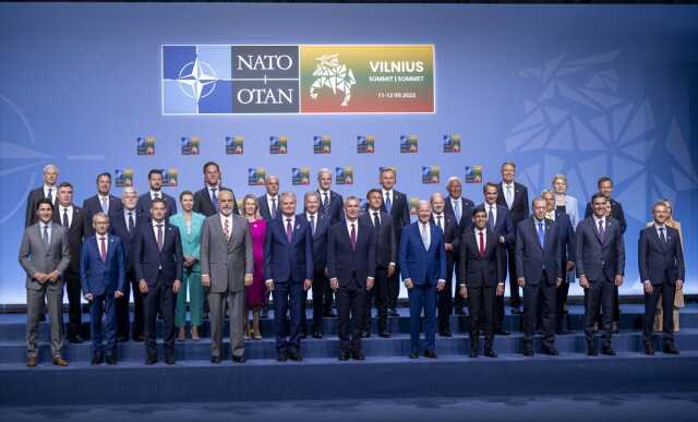 NATO Liderler Zirvesi aile fotoğrafıyla başladı! Liderler 2 kritik konuyu ele alacak NATO Liderler Zirvesi aile fotoğrafıyla başladı! Liderler 2 kritik konuyu ele alacak