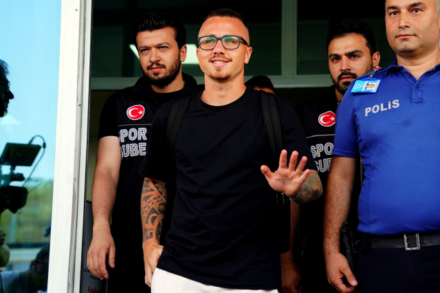 Galatasaray'ın dünyaca ünlü yeni transferi Angelino, İstanbul'da! İşte ilk sözleri