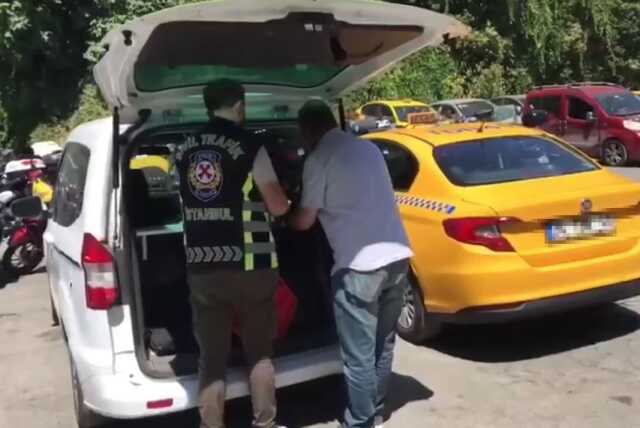Fazla yolcu bindiği için taksimetre açmayıp ekstra para isteyen taksiciye para cezası Fazla yolcu bindiği için taksimetre açmayıp ekstra para isteyen taksiciye para cezası