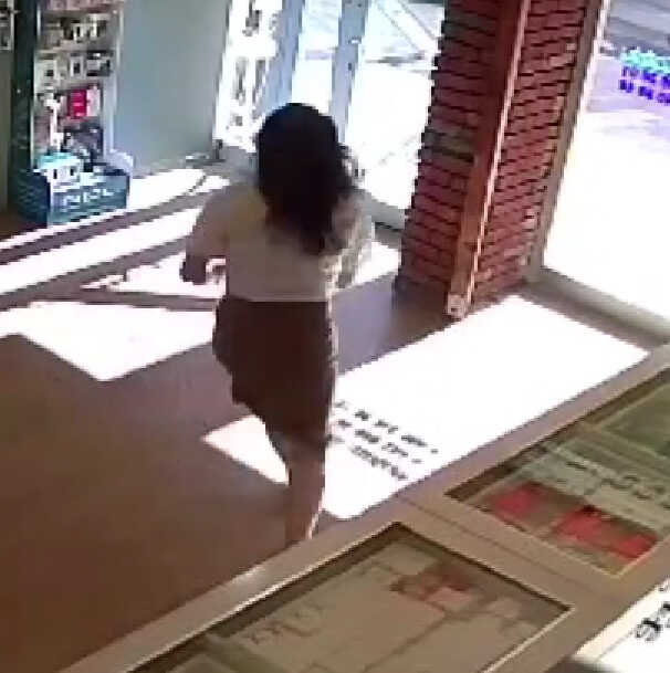 Kısa sürdü ama Adana'yı fena salladı! Vatandaşı sokağa döken deprem anı kamerada Kısa sürdü ama Adana'yı fena salladı! Vatandaşı sokağa döken deprem anı kamerada