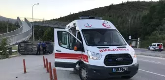 Bilecik'te Hafif Ticari Araç Devrildi, 1 Kişi Yaralandı