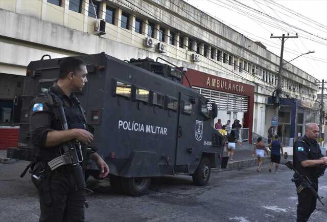 Brezilya polisinden uyuşturucu çetelerine baskın: 43 ölü