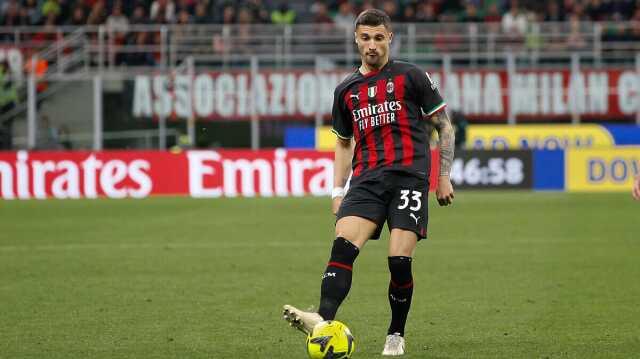 Devreye Dzeko girdi! Fenerbahçe, Rade Krunic'e kavuşuyor Devreye Dzeko girdi! Fenerbahçe, Rade Krunic'e kavuşuyor