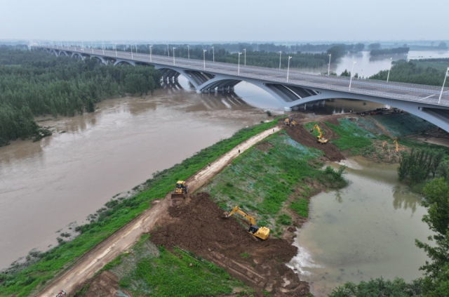Çin'de şiddetli yağışlar sonucu sel: 10 ölü, 18 kayıp