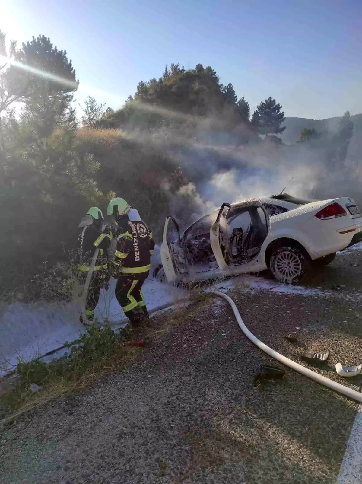 Denizli De Seyir Halindeyken Alev Alan Ara Arampole Devrildi Son Dakika