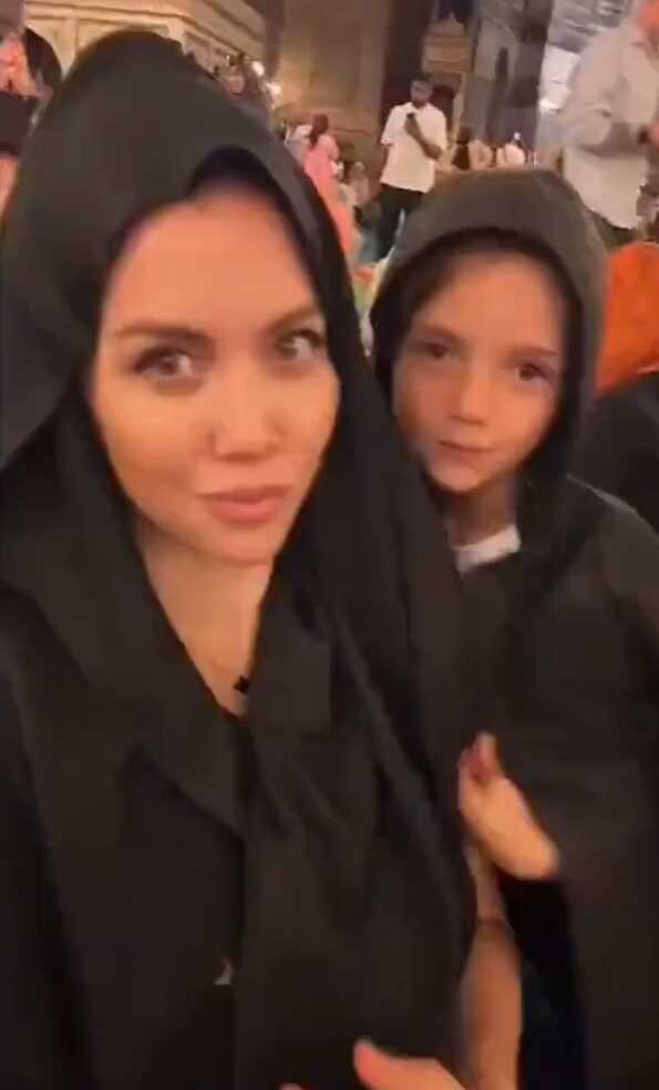 Wanda Nara ve kızı, Ayasofya'yı ziyaret etti! Icardi'nin 'Türklerim' paylaşımına beğeni yağdı Wanda Nara ve kızı, Ayasofya'yı ziyaret etti! Icardi'nin 'Türklerim' paylaşımına beğeni yağdı