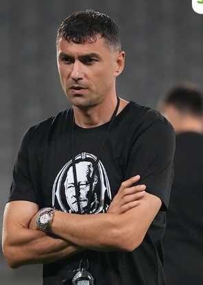 Yorumlar bomba! Burak Yılmaz'ın son halini gören herkes aynı yorumu yapıyor Yorumlar bomba! Burak Yılmaz'ın son halini gören herkes aynı yorumu yapıyor