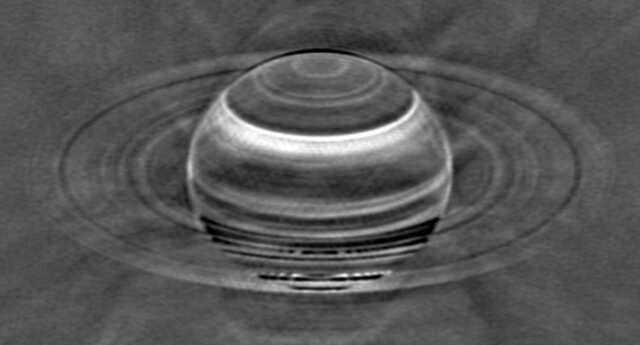 Bilim adamları 100 yıl öncesine ait dev Saturn megafırtınalarının gizemli 'radyo sinyallerini' Dünya'ya ilettiklerini iddia etti Bilim adamları 100 yıl öncesine ait dev Saturn megafırtınalarının gizemli 'radyo sinyallerini' Dünya'ya ilettiklerini iddia etti