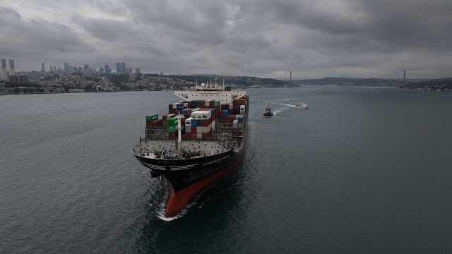 1,5 yıldır Odesa Limanı'nda bekletilen yük gemisi, İstanbul'a demirledi 1,5 yıldır Odesa Limanı'nda bekletilen yük gemisi, İstanbul'a demirledi