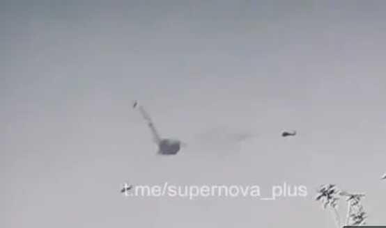 Ukrayna Rusya'ya ait 15 milyon değerindeki Ka-52 Alligator helikopteri havada imha etti