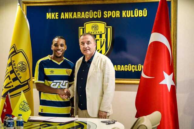 Galatasaray ve Fenerbahçe'nin eski yıldızı Garry Rodrigues, MKE Ankaragücü'ne imza attı