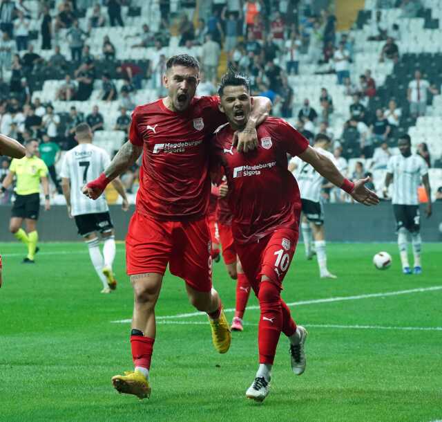 Son Dakika: Süper Lig'in 2'inci haftasında Beşiktaş, sahasında Pendikspor'la 1-1 berabere kaldı Son Dakika: Süper Lig'in 2'inci haftasında Beşiktaş, sahasında Pendikspor'la 1-1 berabere kaldı