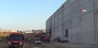 Biga'da mobilya fabrikasında çıkan yangın büyümeden söndürüldü