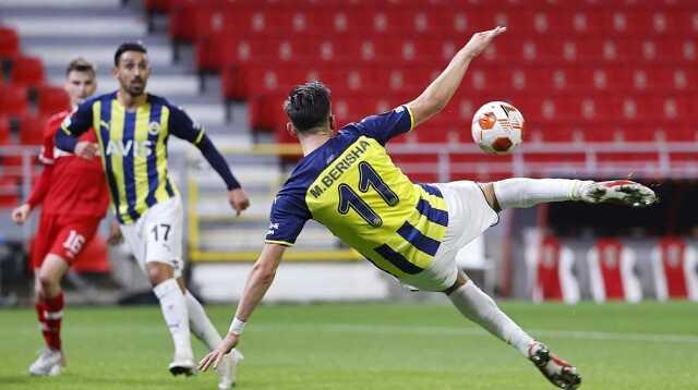 Fenerbahçe'nin sudan ucuza bıraktığı Berisha, dünya devine gidiyor! Augsburg büyük kar edecek