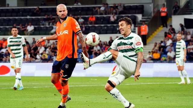Konyaspor bir ilki başardı! Başakşehir'e sahasında soğuk duş Konyaspor bir ilki başardı! Başakşehir'e sahasında soğuk duş