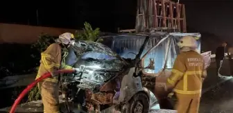 Kırıkkale'de Cam Yüklü Kamyonet Yangını