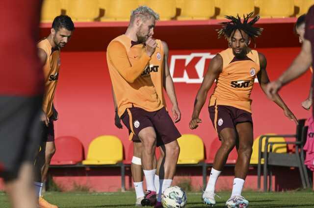 'Gitti, gidecek' derken Galatasaray ile sözleşme uzatıyor! Nelsson ile her konuda anlaşma sağlandı 'Gitti, gidecek' derken Galatasaray ile sözleşme uzatıyor! Nelsson ile her konuda anlaşma sağlandı