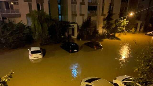 İstanbul'a sel getiren sağanak yağış devam edecek mi? Meteorolojik kaynaklardan merak edilen soruya yanıt