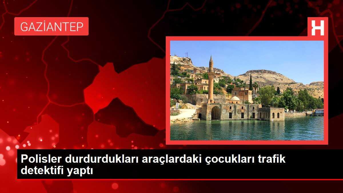 Polisler durdurdukları araçlardaki çocukları trafik detektifi yaptı