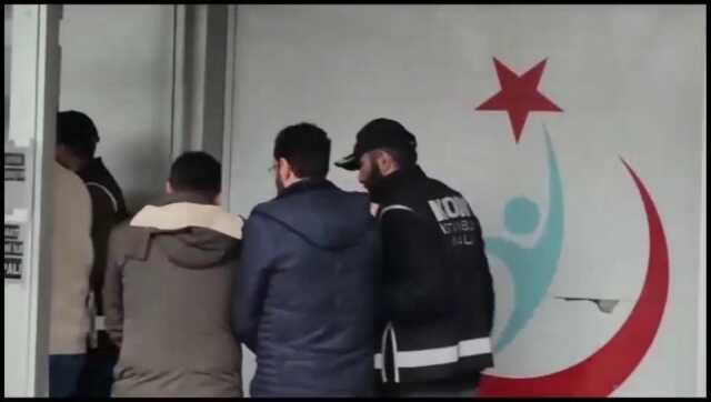 İstanbul'da sahte para operasyonu: 2 milyon 300 bin dolar ve 108 bin euro ele geçirildi İstanbul'da sahte para operasyonu: 2 milyon 300 bin dolar ve 108 bin euro ele geçirildi