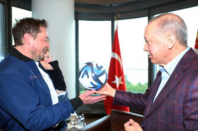 Görüşmeye çocuğuyla geldi! Cumhurbaşkanı Erdoğan'dan Elon Musk'a 'Teknofest' daveti