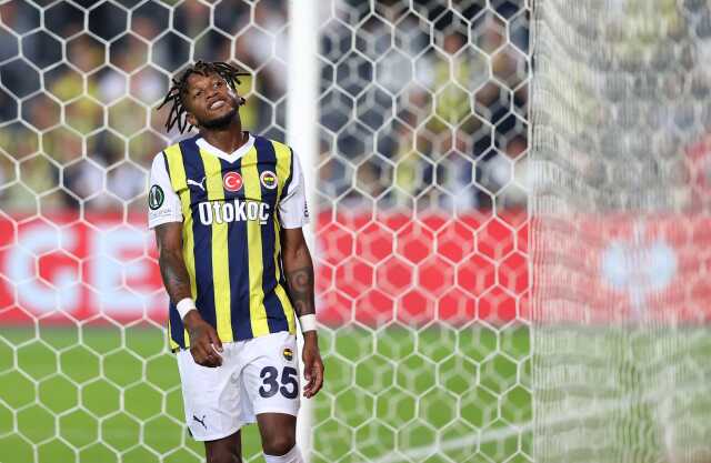 Ne olduysa o maçtan sonra oldu! Manchester United taraftarları sabah akşam Fred'i konuşuyor Ne olduysa o maçtan sonra oldu! Manchester United taraftarları sabah akşam Fred'i konuşuyor