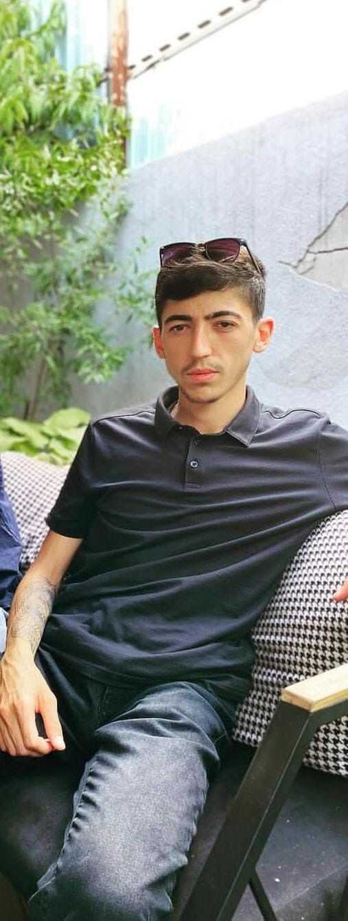 Esenyurt'ta alacak verecek kavgasında bir kişi boğazından bıçaklanarak hayatını kaybetti Esenyurt'ta alacak verecek kavgasında bir kişi boğazından bıçaklanarak hayatını kaybetti