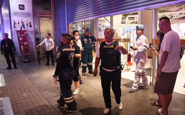 Tayland'da alışveriş merkezi saldırısı: 14 yaşındaki çocuk gözaltında, 3 Kişi hayatını kaybetti