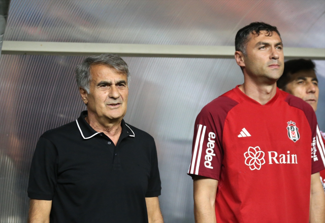 Son Dakika: Beşiktaş'ta teknik direktör Şenol Güneş görevinden istifa etti