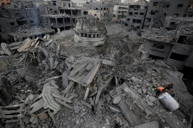 2 günde vurulan 6. cami! İsrail savaş uçakları Gazze'deki Es-Susi Camisi'ni bombaladı