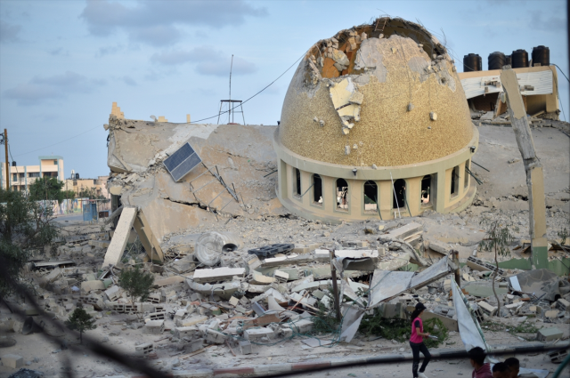 2 günde vurulan 6. cami! İsrail savaş uçakları Gazze'deki Es-Susi Camisi'ni bombaladı