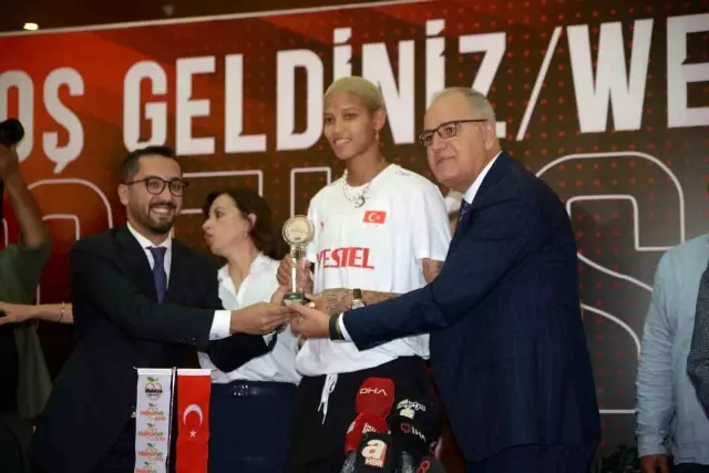 Melissa Vargas, Malatya'ya geldi