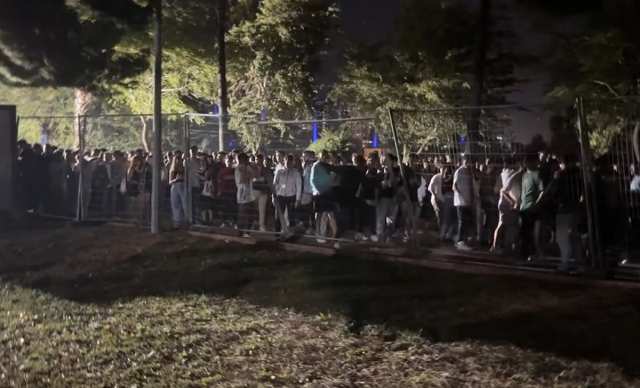 Adana Valiliği'nin iptal kararı mahkemeden döndü, Çukurova Rock Festivali katılımcılara kapılarını açtı
