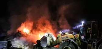 Kütahya'da Ahır ve Samanlıkta Yangın Çıktı