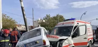 Manisa'da Ambulans Kaza Yaptı: 2 Yaralı