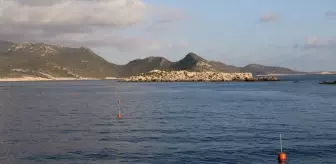 Kaş'ta Deniz Çayırlarının Korunması İçin Ekolojik Şamandıralar Yerleştirildi