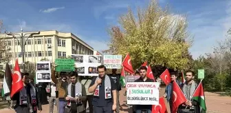 GAÜN Öğrencileri İsrail'in Gazze'ye Saldırılarını Protesto Etti