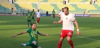 Şanlıurfaspor, Ümraniyespor'a 1-0 mağlup oldu