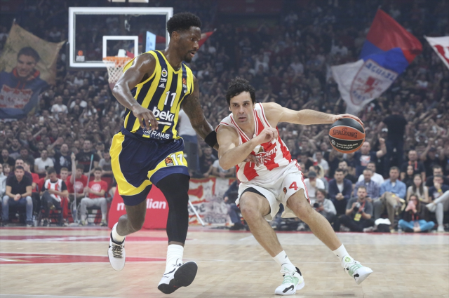 Bozguna uğradık! Fenerbahçe Beko, Kızılyıldız'a 31 sayı farkla yenildi