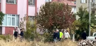 Evden ayrılan eşinin ikametini silahla basmaya çalışan şahıs tutuklandı