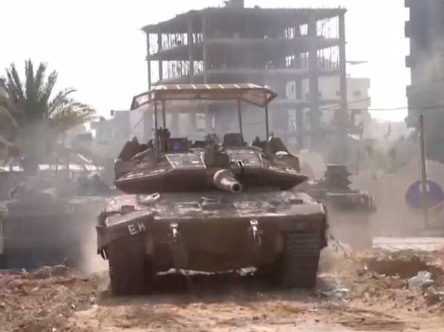 Endonezya Hastanesi'ni kuşatan İsrail ordusu, dışarı kaçanları vurmaya başladı! Çok sayıda can kaybı var Endonezya Hastanesi'ni kuşatan İsrail ordusu, dışarı kaçanları vurmaya başladı! Çok sayıda can kaybı var