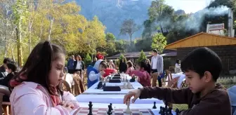 Pozantı Belemedik Tabiat Parkı'nda Yıldırım Satranç Turnuvası Düzenlendi
